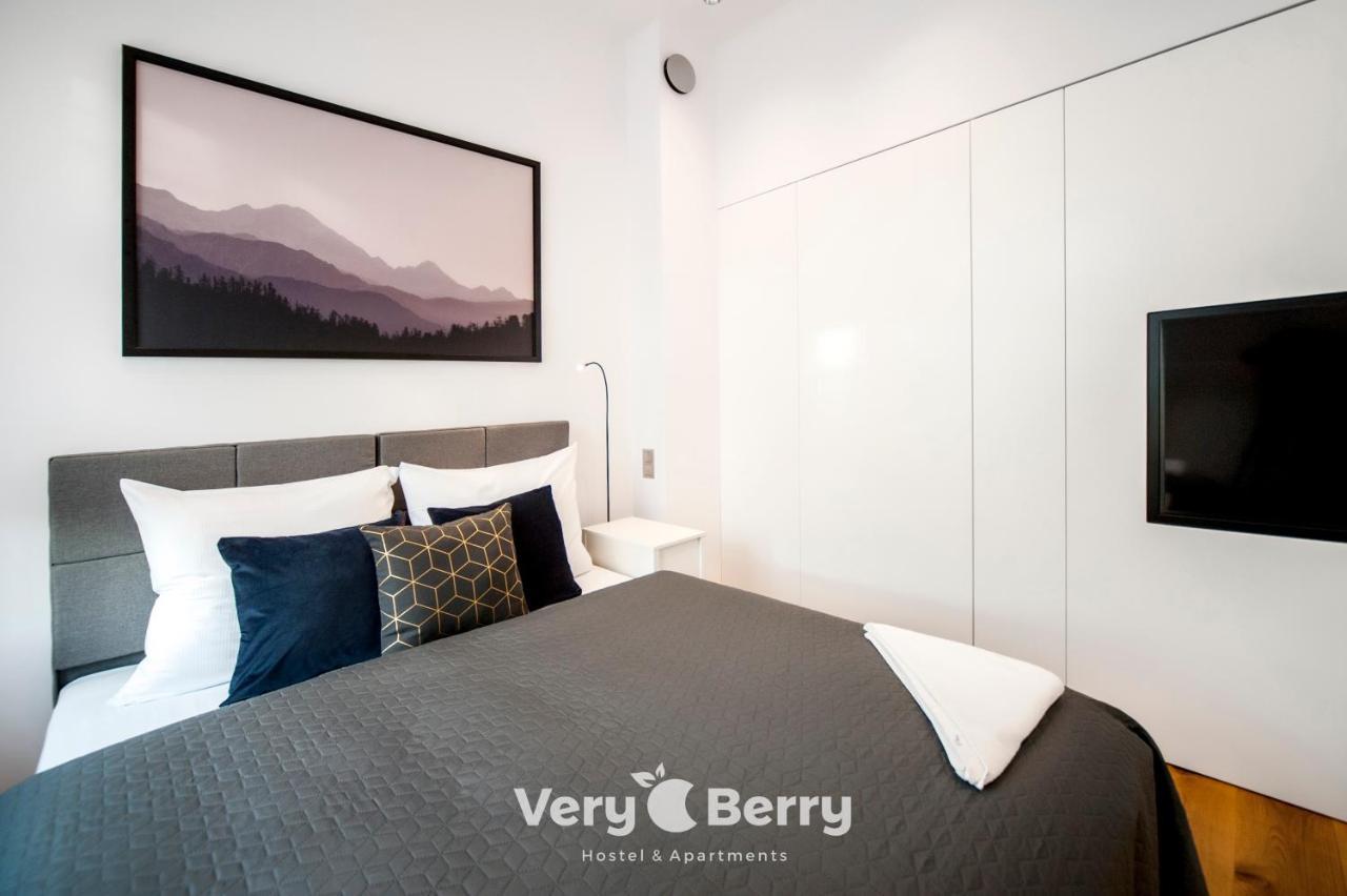 Very Berry - Orzeszkowej 14 - Mtp Apartment, Parking, Check In 24H Poznan Ngoại thất bức ảnh